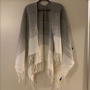 Never worn Banana Republic cape/ shawl scarf